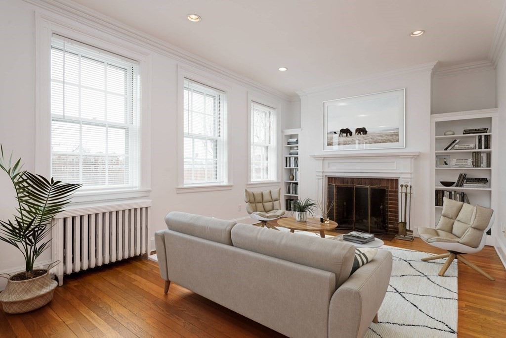 79 Martin Street Unit: 33