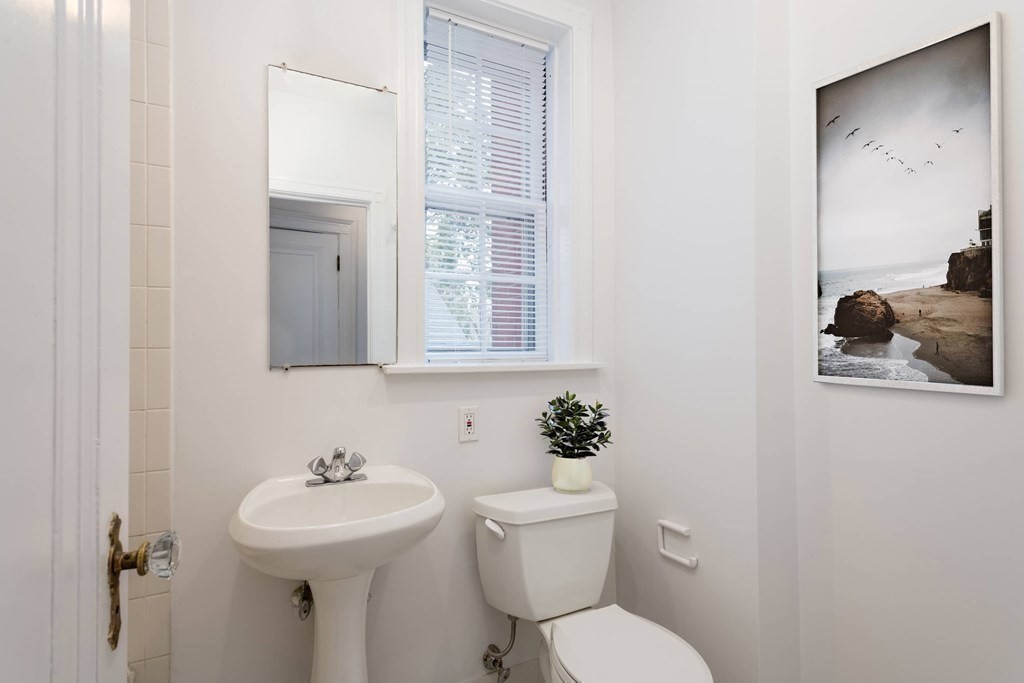 79 Martin Street Unit: 33