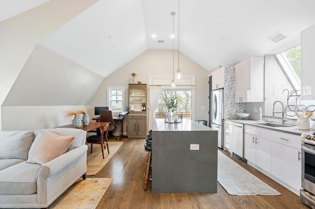 30 Varnum Street Unit: 3