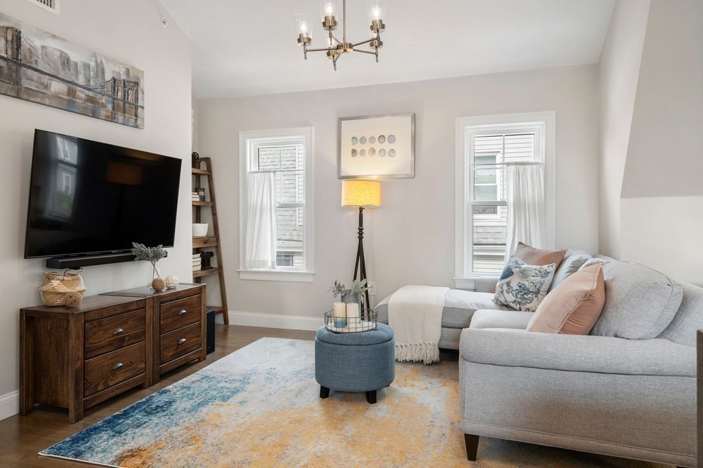 30 Varnum Street Unit: 3