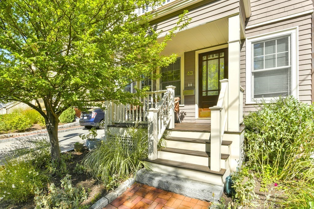 43 Sacramento Street Unit: 1