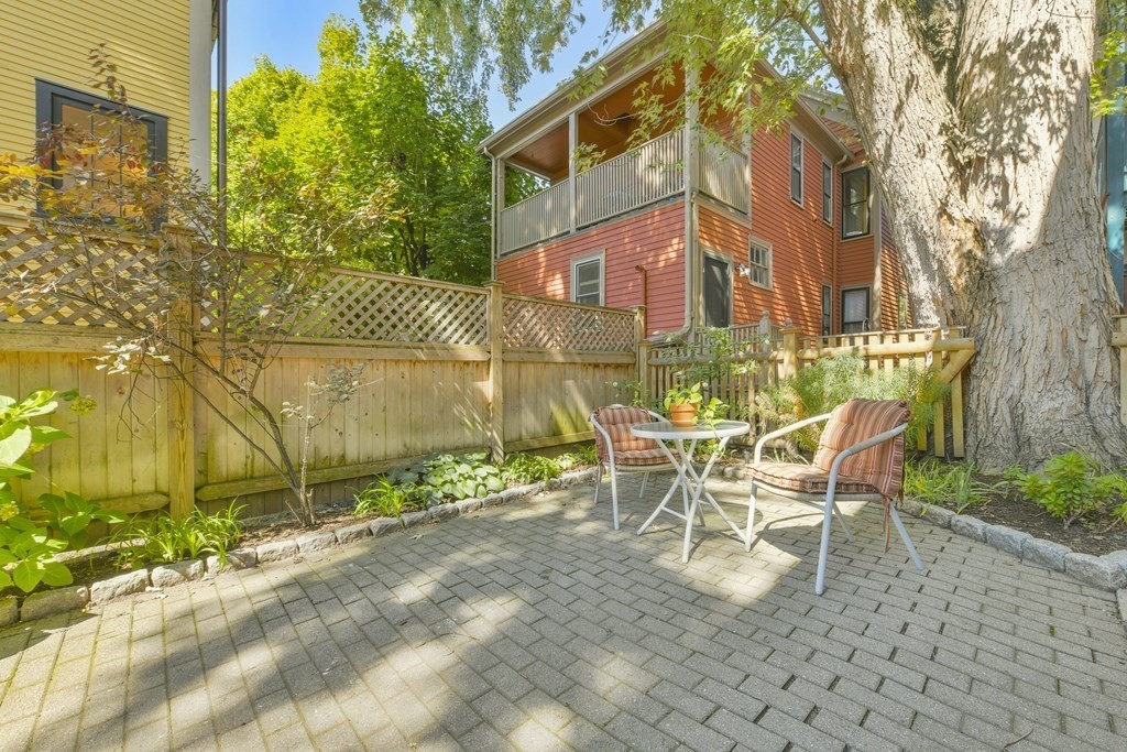 43 Sacramento Street Unit: 1