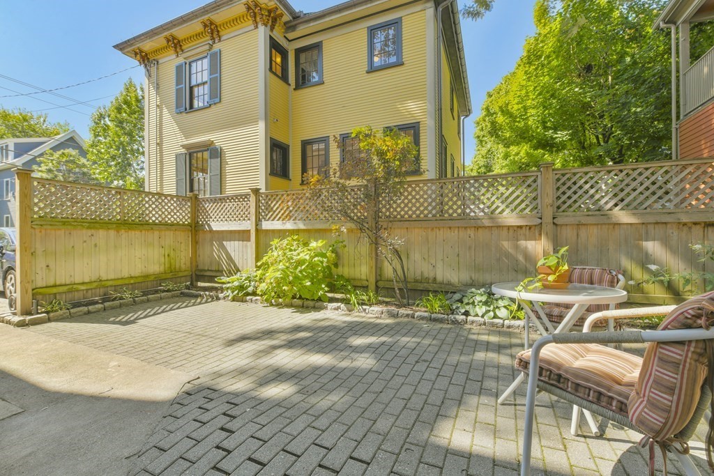 43 Sacramento Street Unit: 1