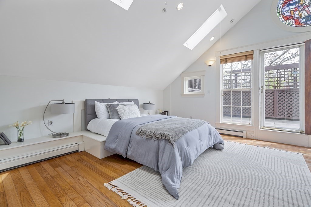64 Sacramento Unit: 64
