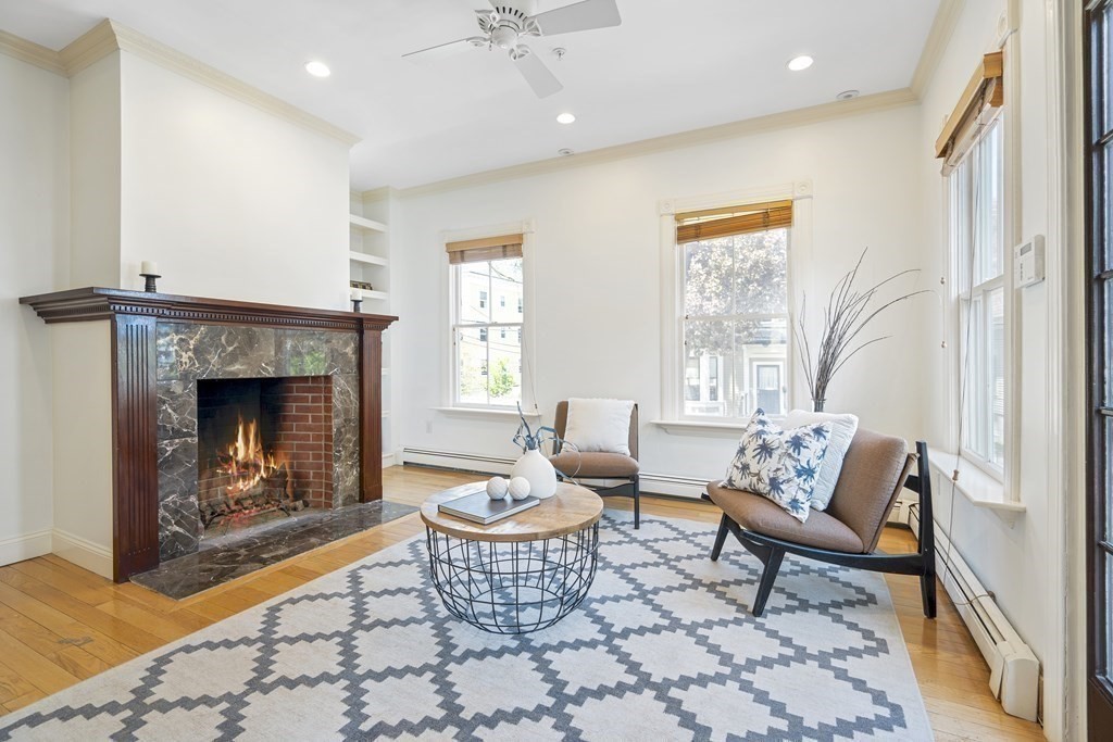 64 Sacramento Unit: 64