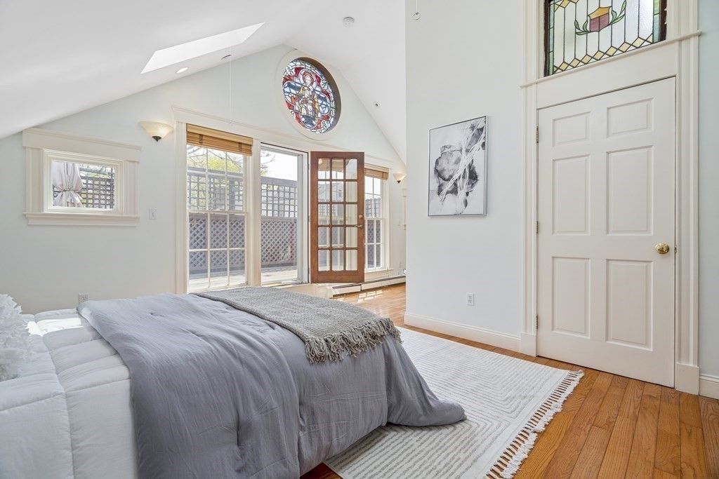 64 Sacramento Unit: 64