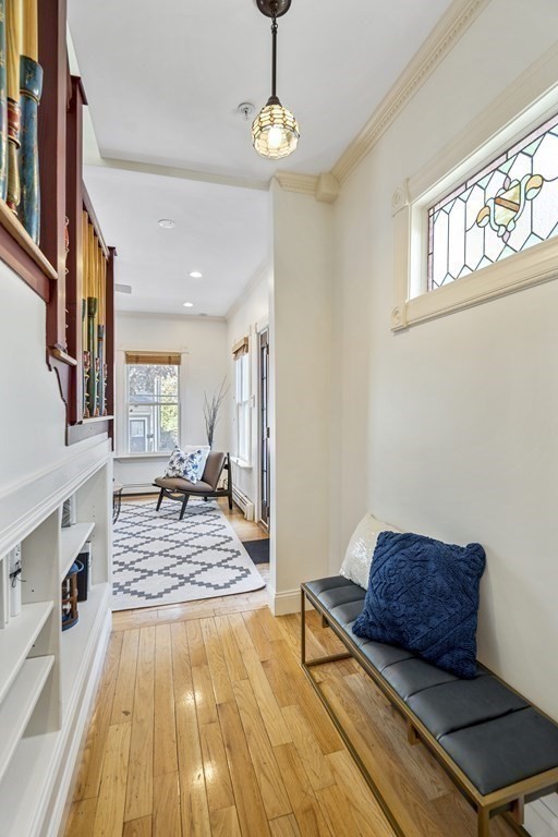 64 Sacramento Unit: 64