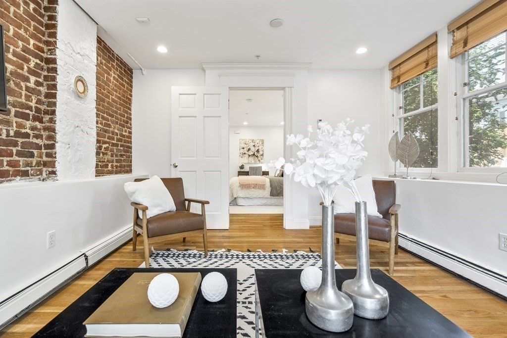 64 Sacramento Unit: 64