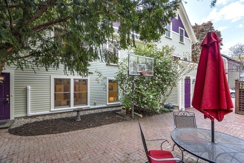 64 Sacramento Unit: 64