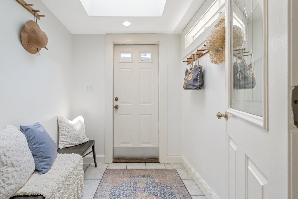 64 Sacramento Unit: 64