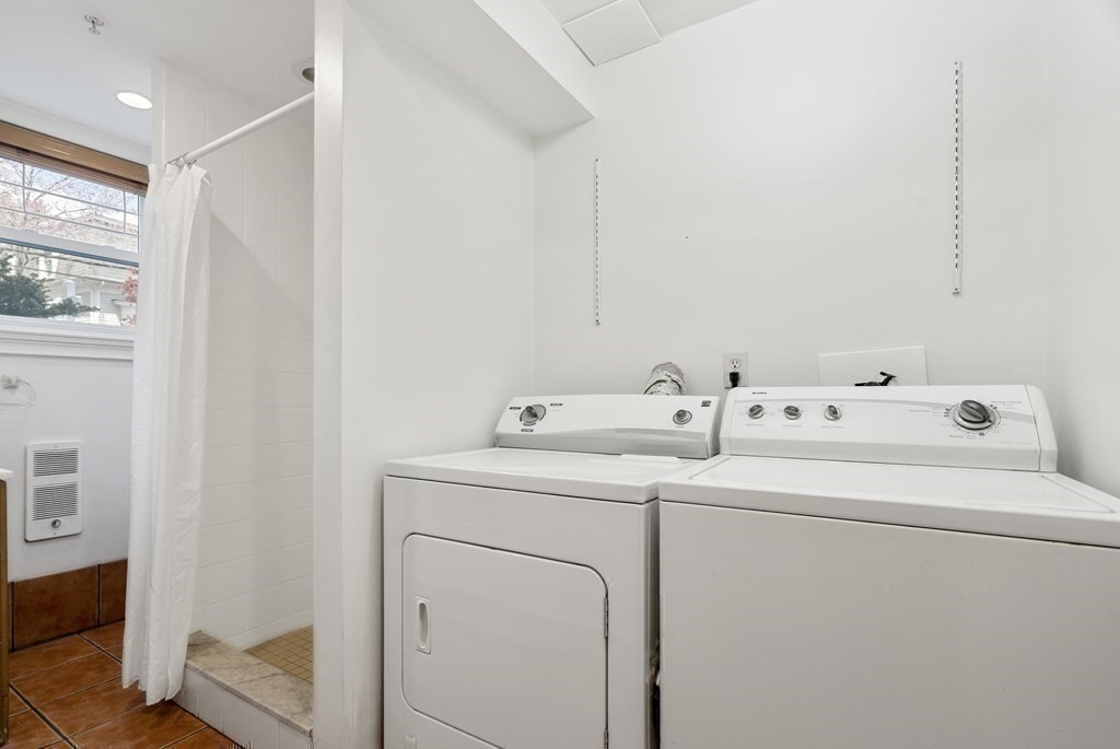 64 Sacramento Unit: 64