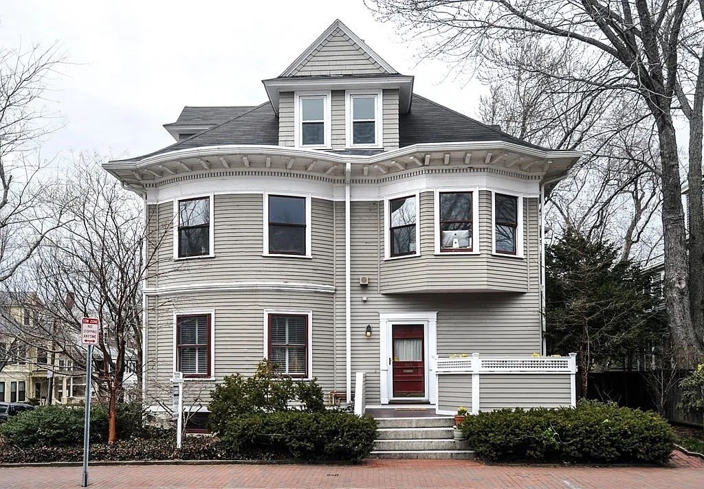 169 Upland Road Unit: 3