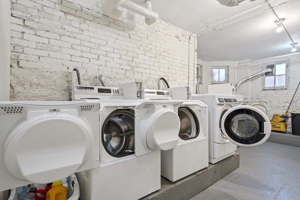 1 Dana Street Unit: 4B