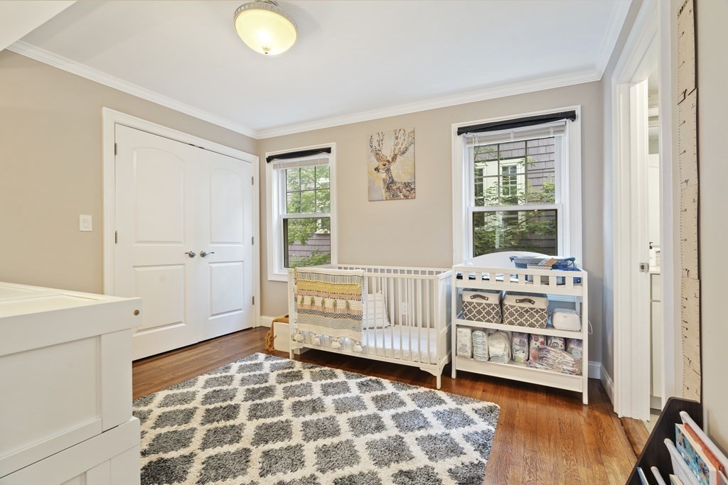 54 Clarendon Ave Unit: 2