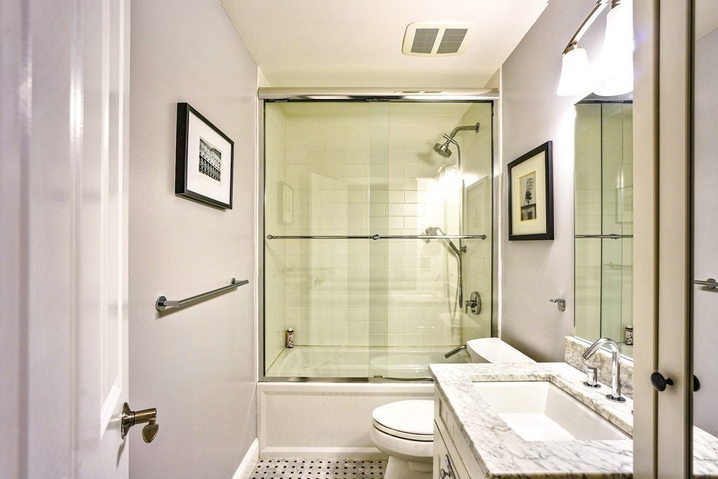 4 Charlesgate E, Unit: 503