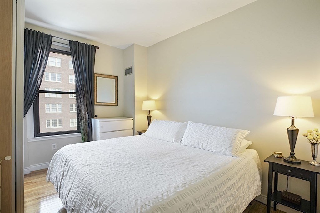 4 Charlesgate E, Unit: 503