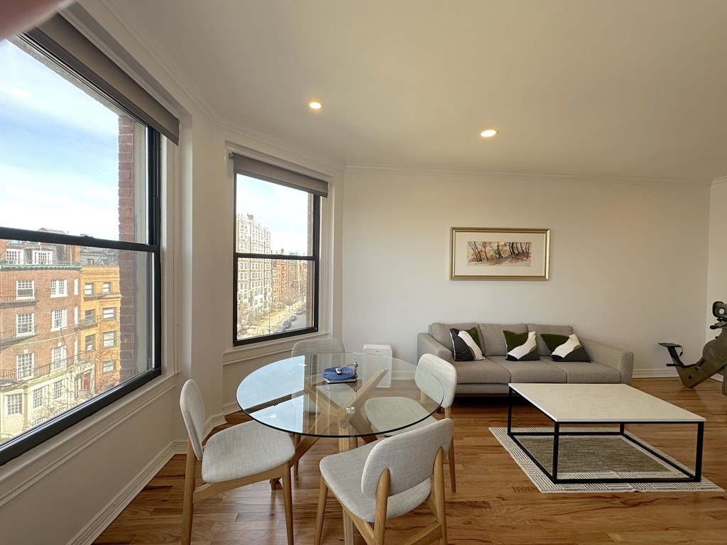 4 Charlesgate E, Unit: 503