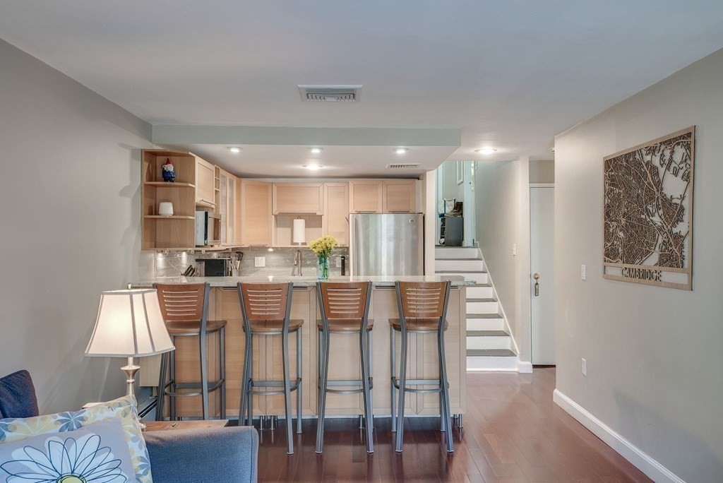 321 Harvard Street Unit: 210