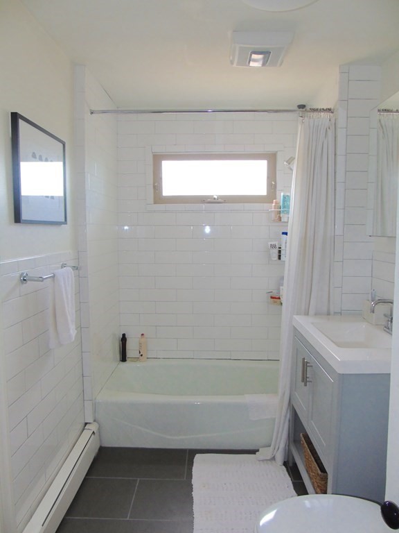 291 Huron Avenue Unit: 2