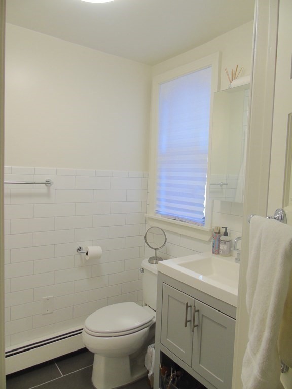 291 Huron Avenue Unit: 2