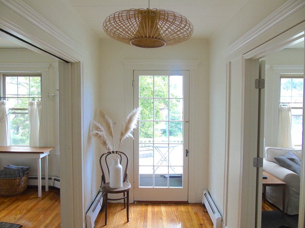 291 Huron Avenue Unit: 2