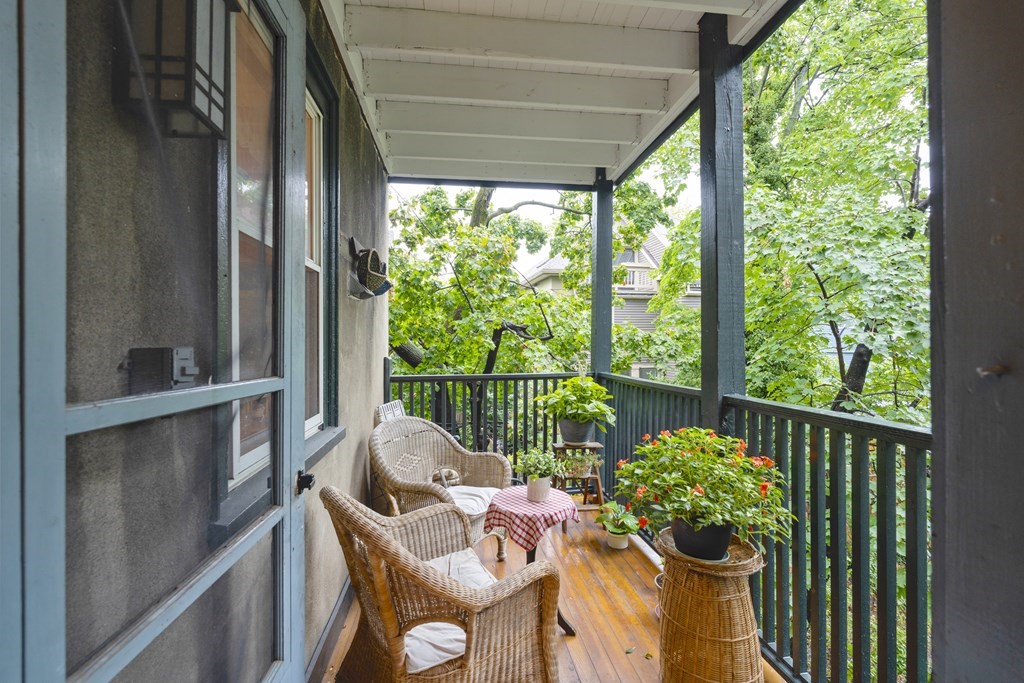 7.5 Centre St Unit: 22