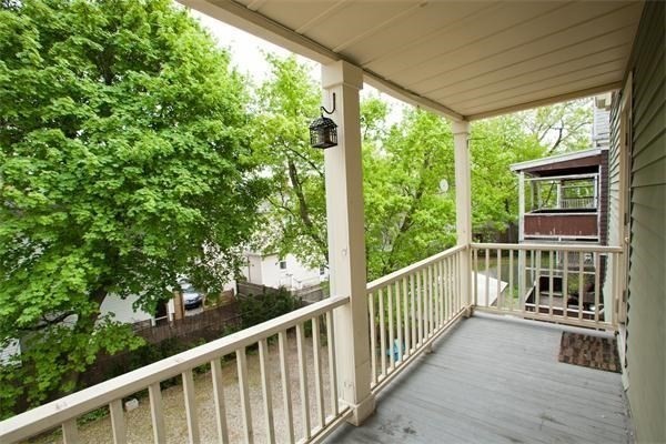31 Paulina St Unit: 2