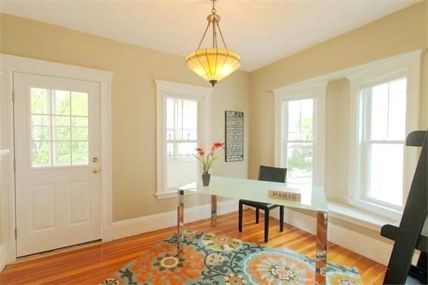 31 Paulina St Unit: 2