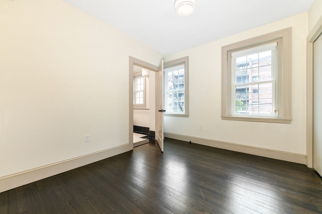 9 Dana Street # 4