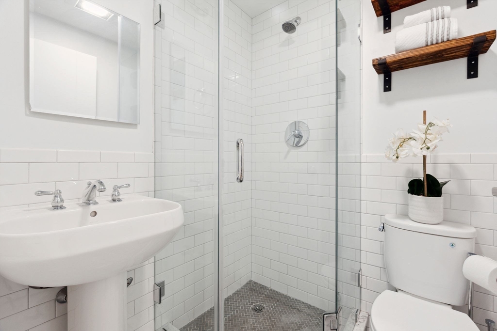 1600 Beacon Street # 201