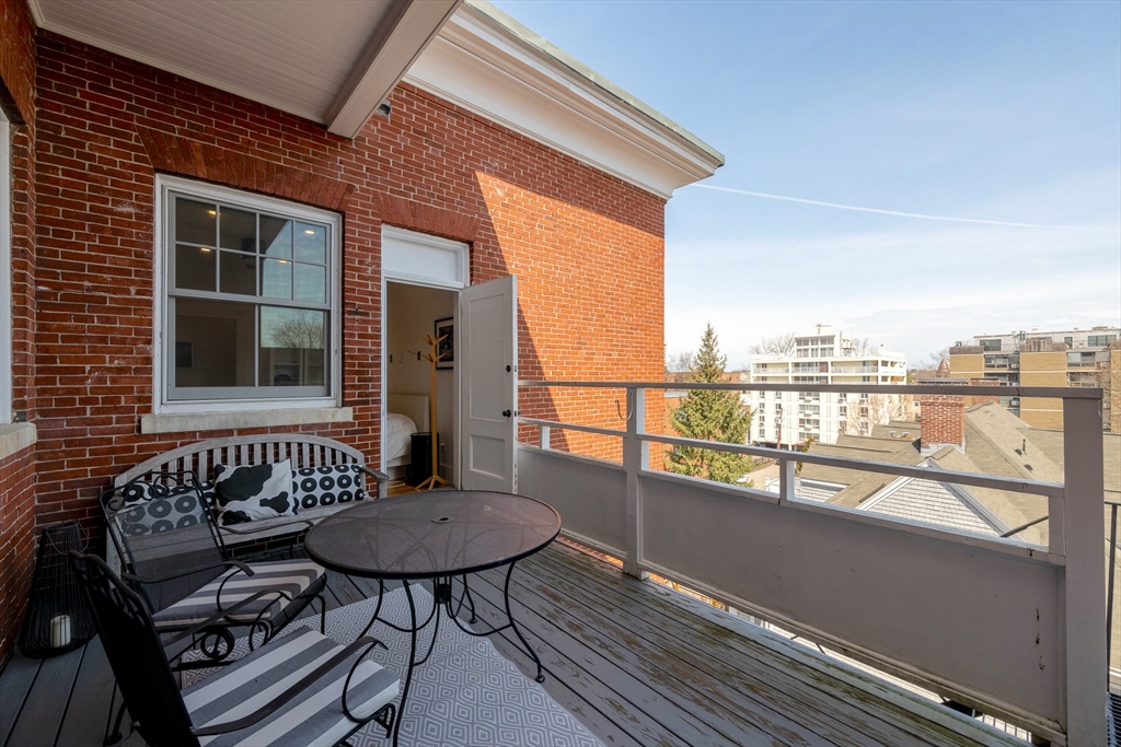 371 Harvard Street # 4B