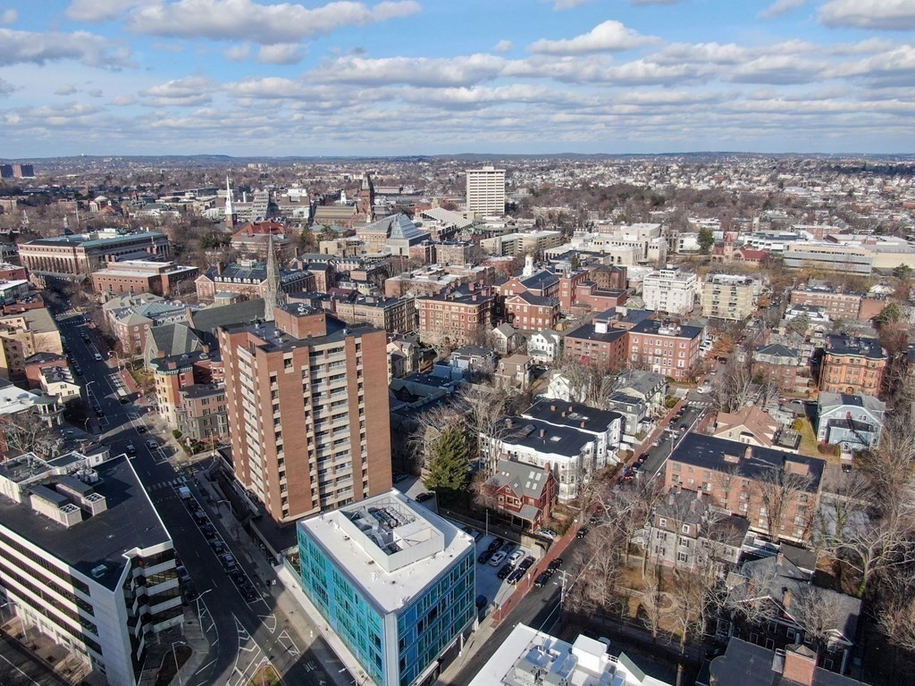 1105 Massachusetts Ave # 9D