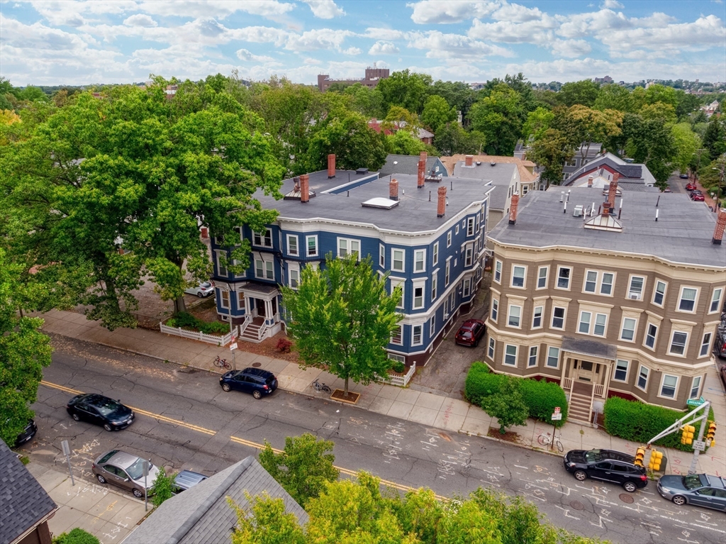 373 Broadway Unit: 3LR