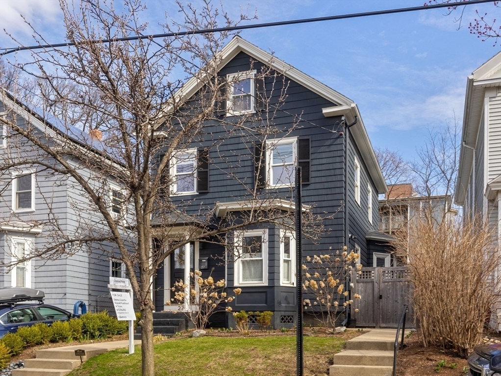 27 Berkeley St