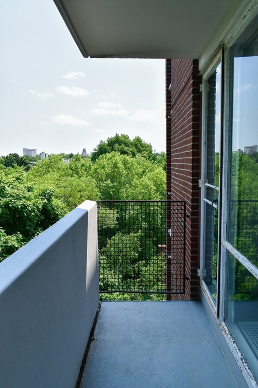 29 Concord Avenue # 702
