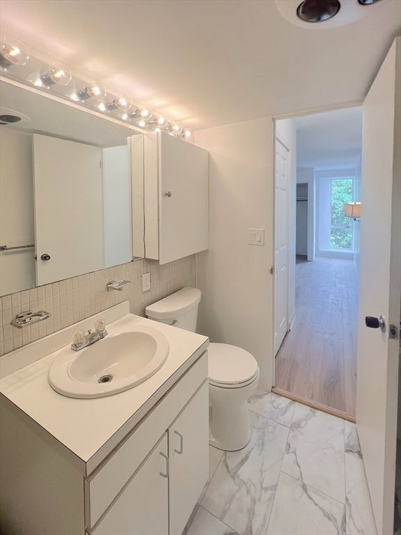 29 Concord Avenue # 702