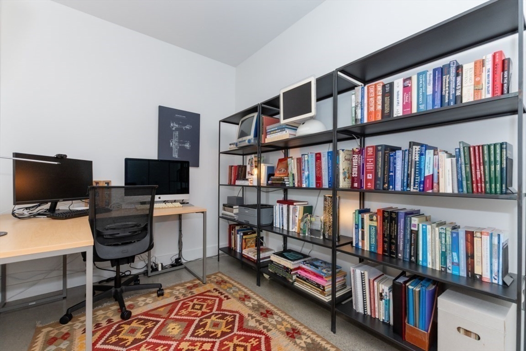 9 Medford St # 4 Unit: PH 4