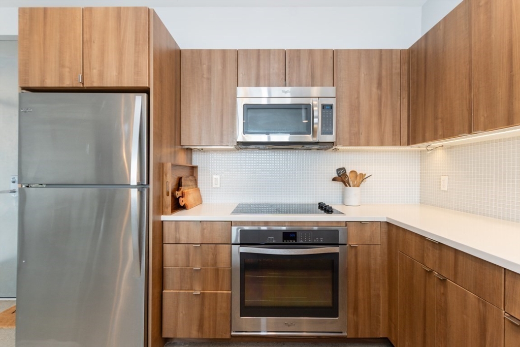 9 Medford St # 4 Unit: PH 4