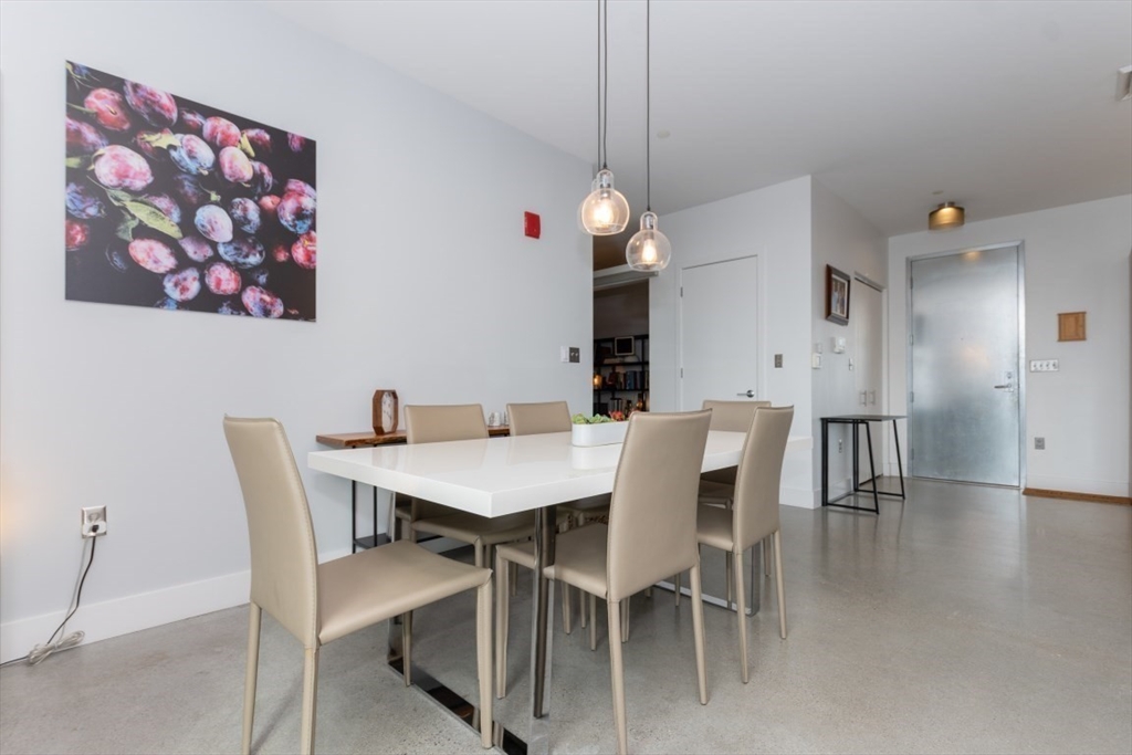 9 Medford St # 4 Unit: PH 4