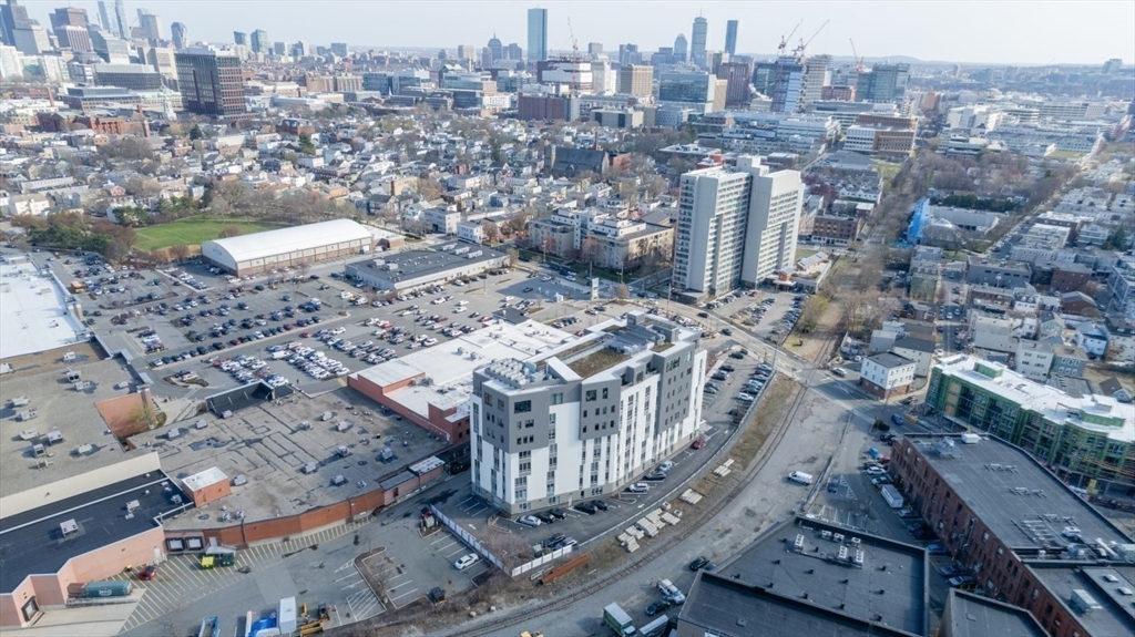 9 Medford St # 4 Unit: PH 4