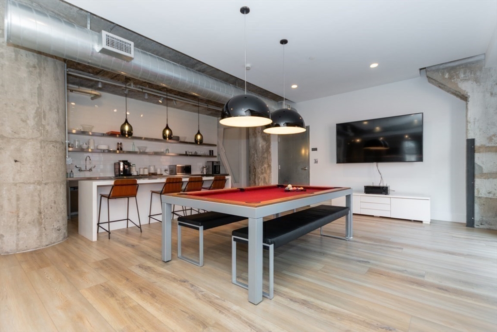 9 Medford St # 4 Unit: PH 4
