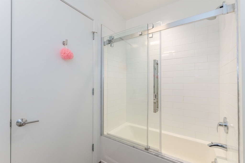 9 Medford St # 4 Unit: PH 4