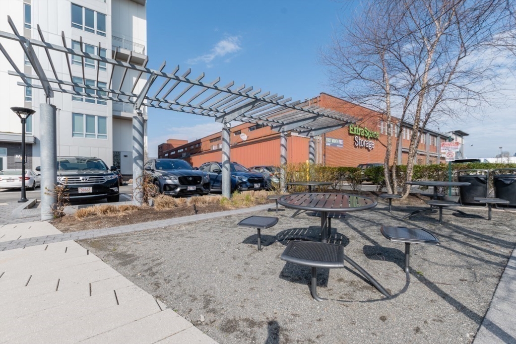9 Medford St # 4 Unit: PH 4