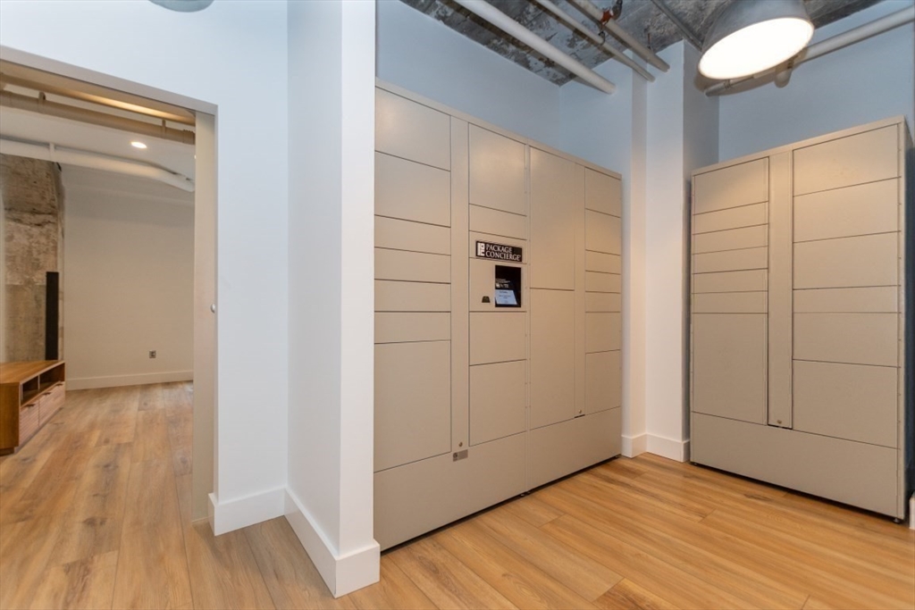 9 Medford St # 4 Unit: PH 4
