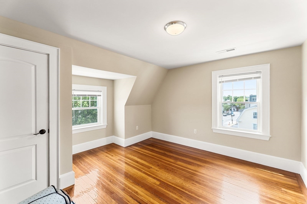 399 High St # 2