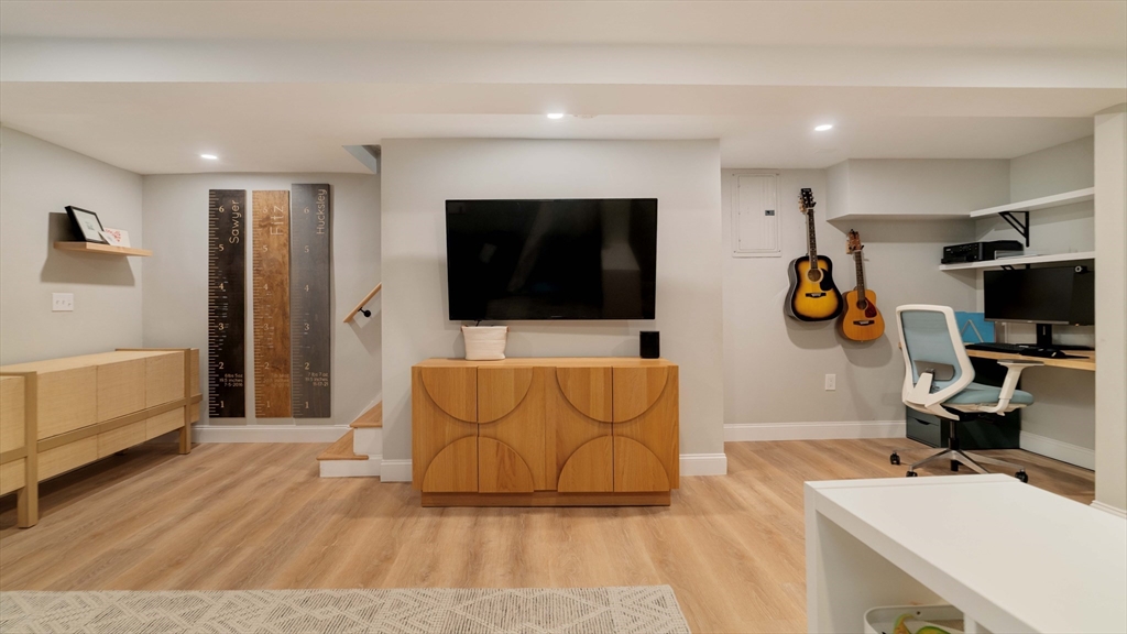 43 Lowell St # 43
