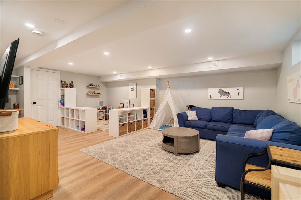 43 Lowell St # 43