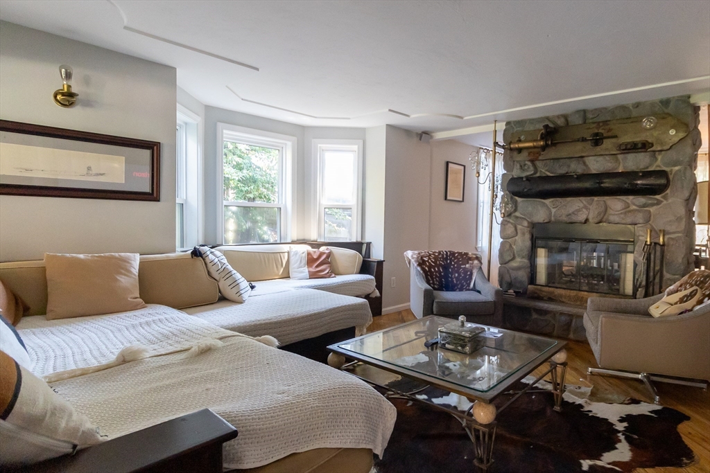 21-23 Elm Ct
