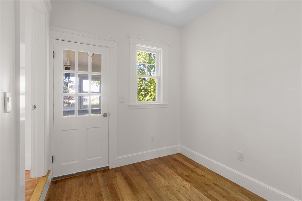 105 Fayerweather St # 2