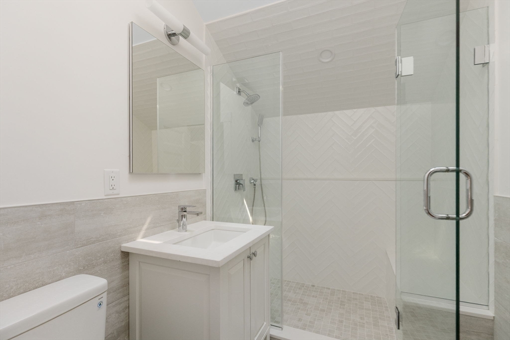 105 Fayerweather St # 2